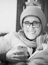سارا وافق