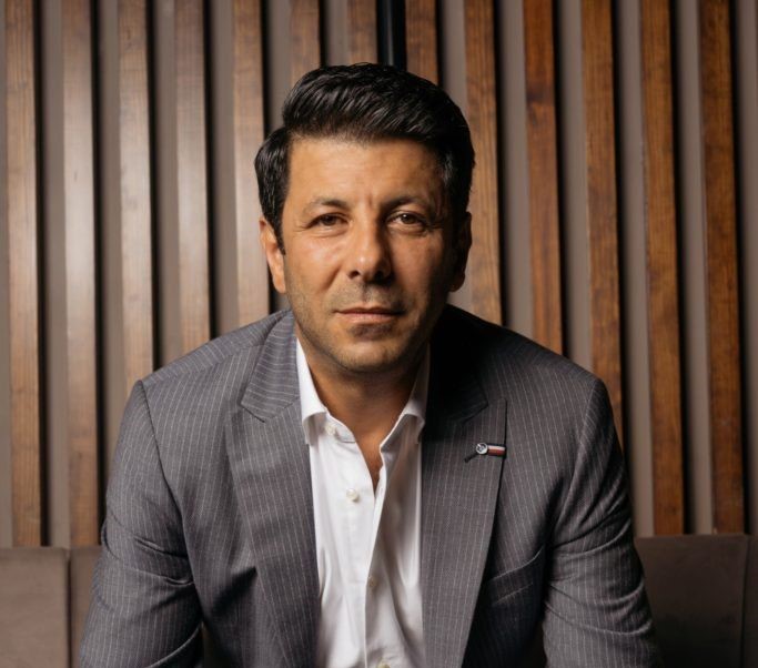 اياد نصار
