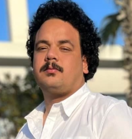 مصطفى غريب